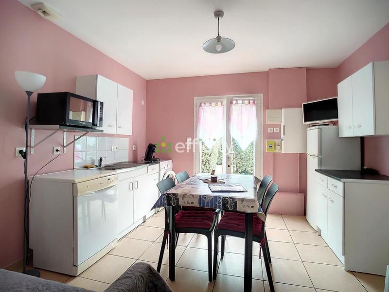 Maison - 332 m² - 24 pièces