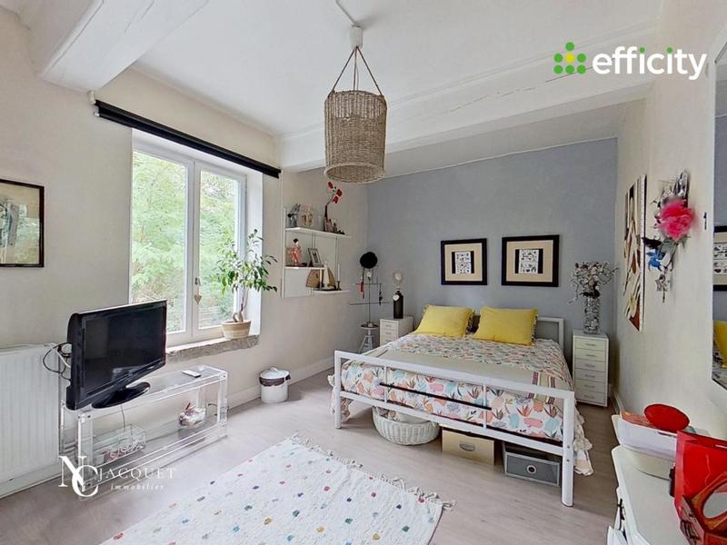 Maison - 184 m² - 6 pièces