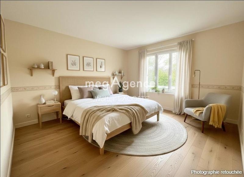 Maison traditionnelle - 149 m² - 6 pièces