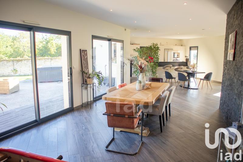 Maison - 184 m² - 6 pièces