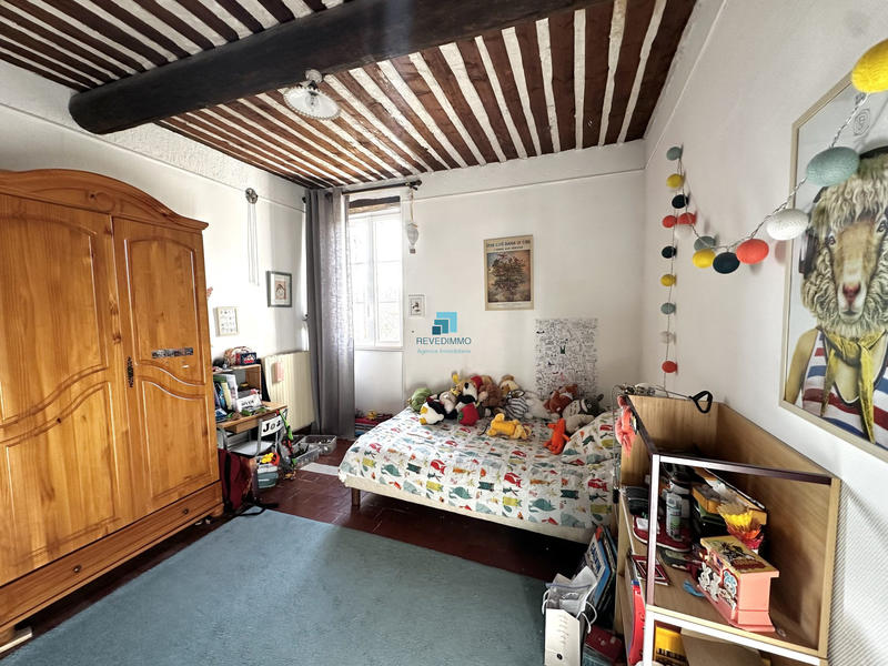 Mas - 360 m² - 18 pièces