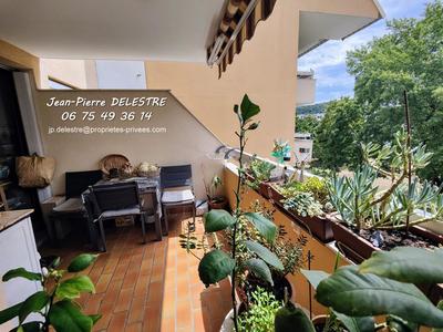 Appartement - 85 m² - 4 pièces