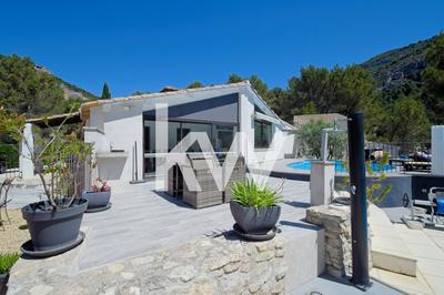 Maison chambre d'hôtes - 420 m² - 19 pièces