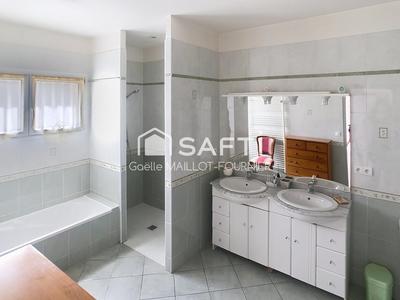 Maison - 173 m² - 5 pièces