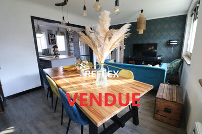 Maison - 96 m² - 5 pièces