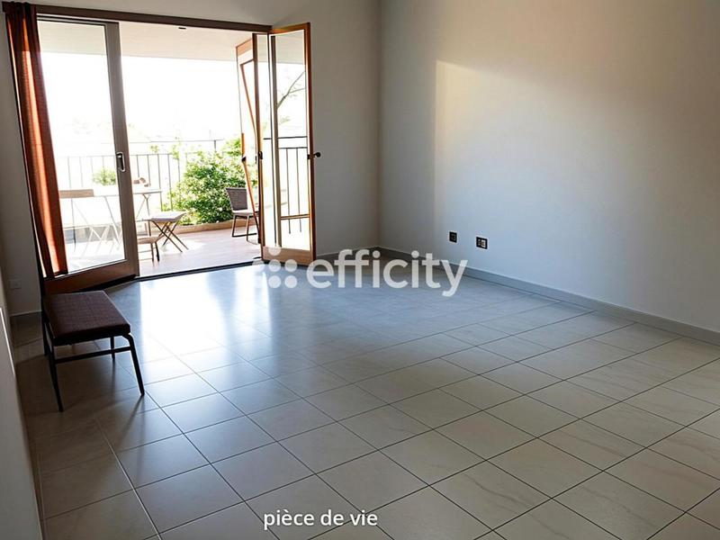 Appartement - 81 m² - 3 pièces