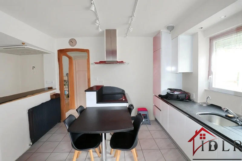 Maison - 179 m² - 9 pièces