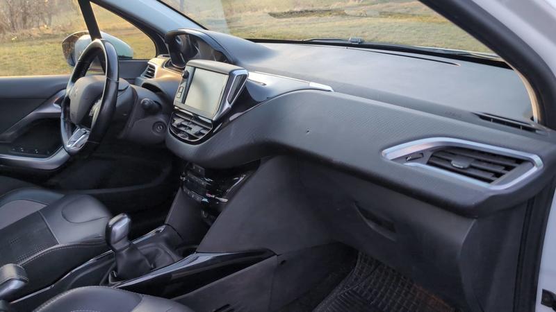 Peugeot 2008 1.2 PureTech 110 Allure