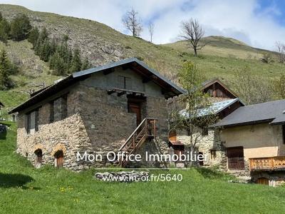 Châlet - 100 m² - 2 pièces