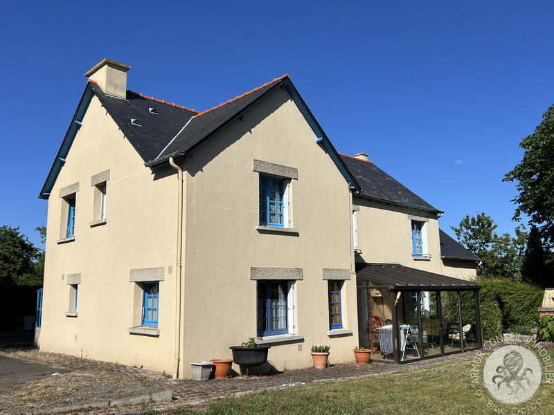 Maison - 163 m² - 7 pièces