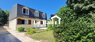 Maison - 139 m² - 7 pièces