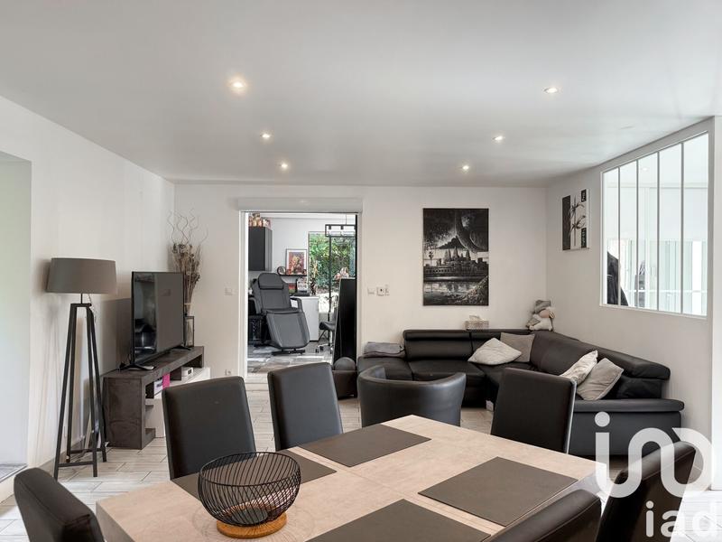 Maison - 297 m² - 10 pièces