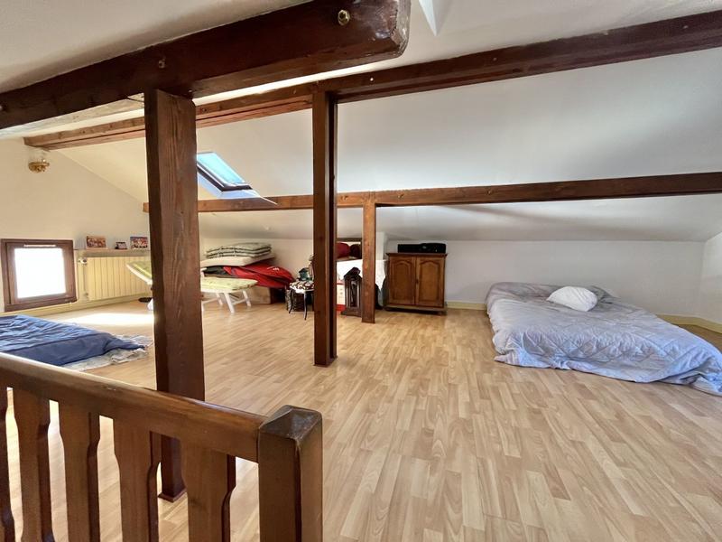 Maison - 140 m² - 6 pièces