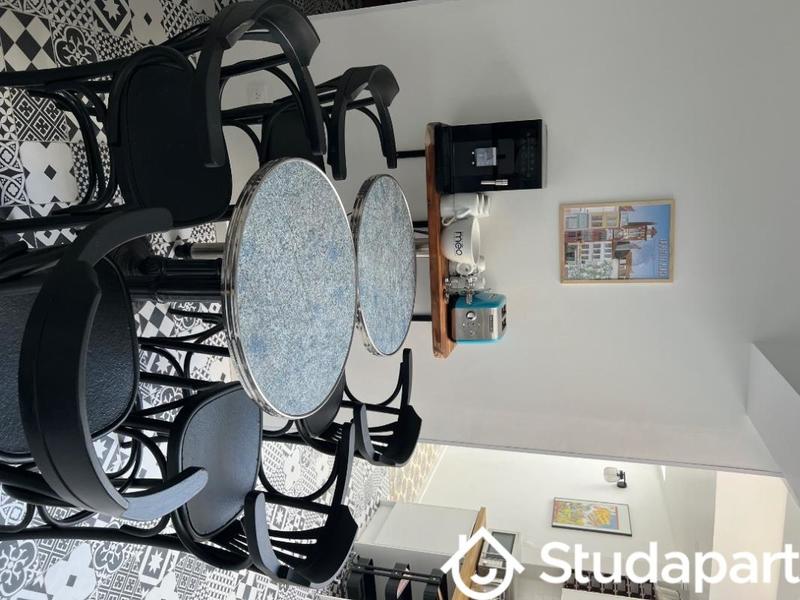 Appartement - 80 m² - 3 pièces