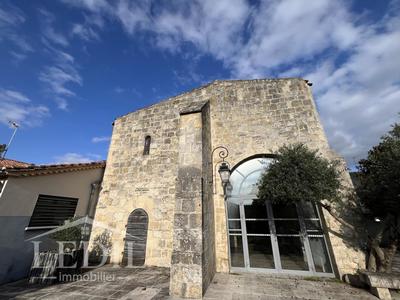 Château - 697 m² - 5 pièces