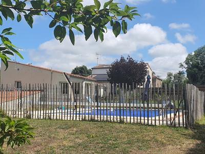 Maison - 200 m² - 7 pièces