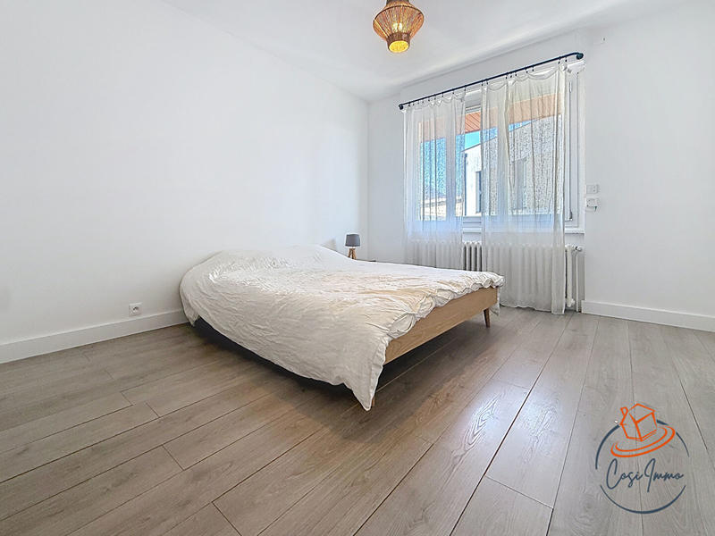 Appartement - 90 m² - 4 pièces