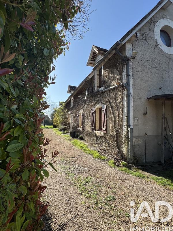 Maison - 213 m² - 10 pièces