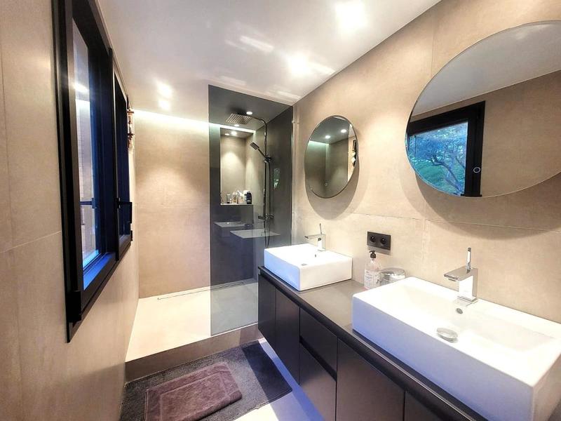 Appartement - 81 m² - 5 pièces