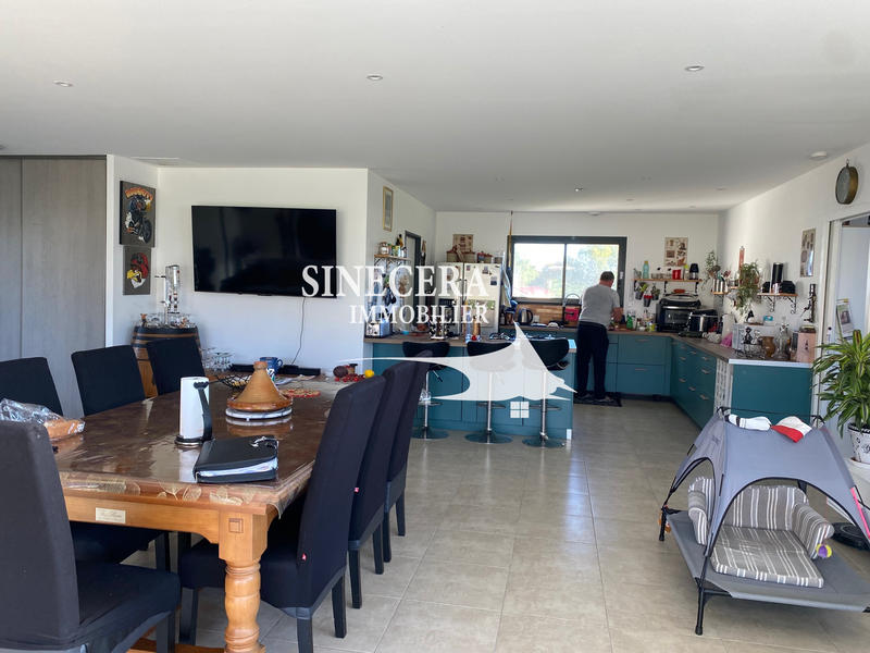 Maison - 104 m² - 4 pièces