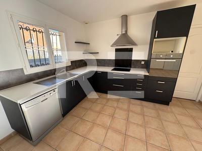 Maison - 105 m² - 4 pièces