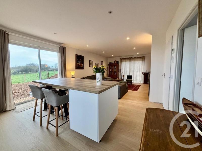 Maison - 130 m² - 8 pièces