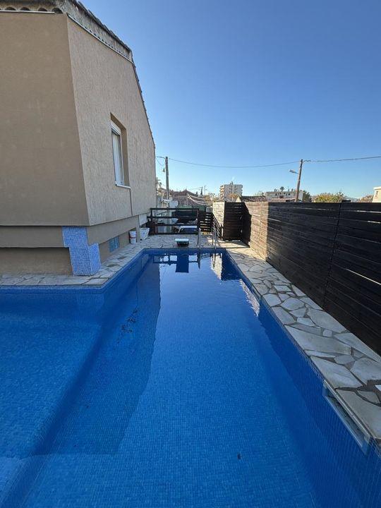 Villa - 77 m² - 4 pièces
