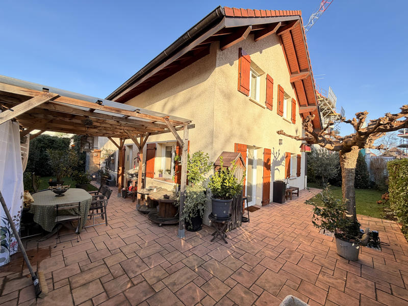 Maison - 120 m² - 5 pièces