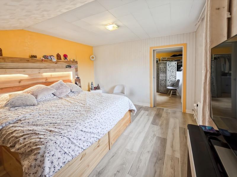 Maison - 211 m² - 13 pièces