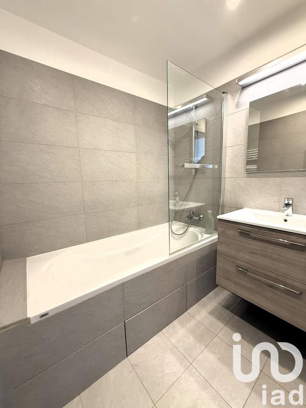 Appartement - 60 m² - 3 pièces