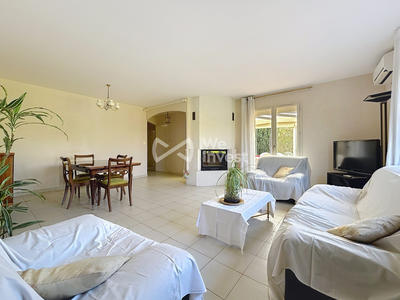 Villa - 90 m² - 4 pièces