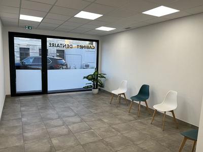 Local commercial - 165 m² - 3 pièces