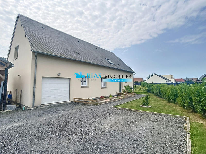 Maison traditionnelle - 195 m² - 8 pièces