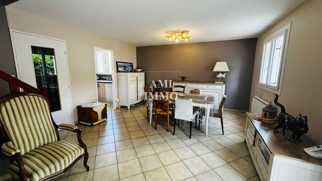 Maison - 83 m² - 4 pièces