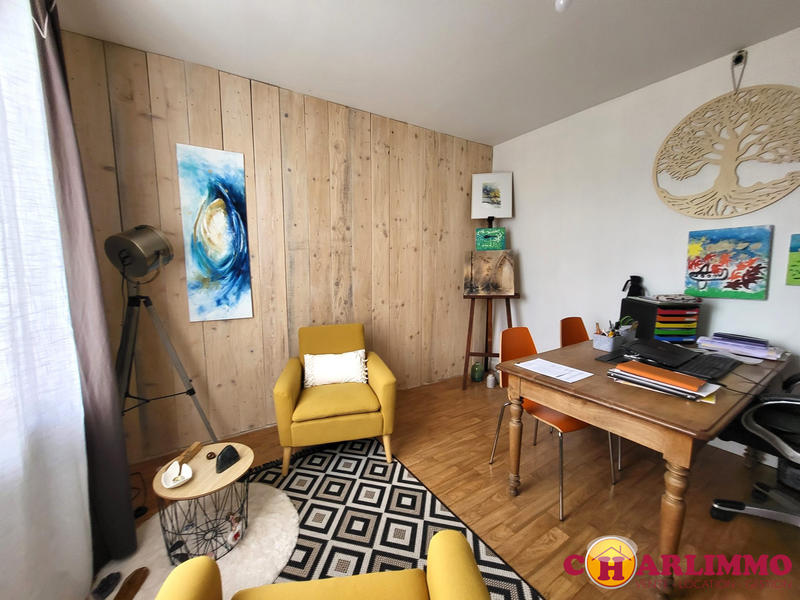 Maison traditionnelle - 182 m² - 8 pièces