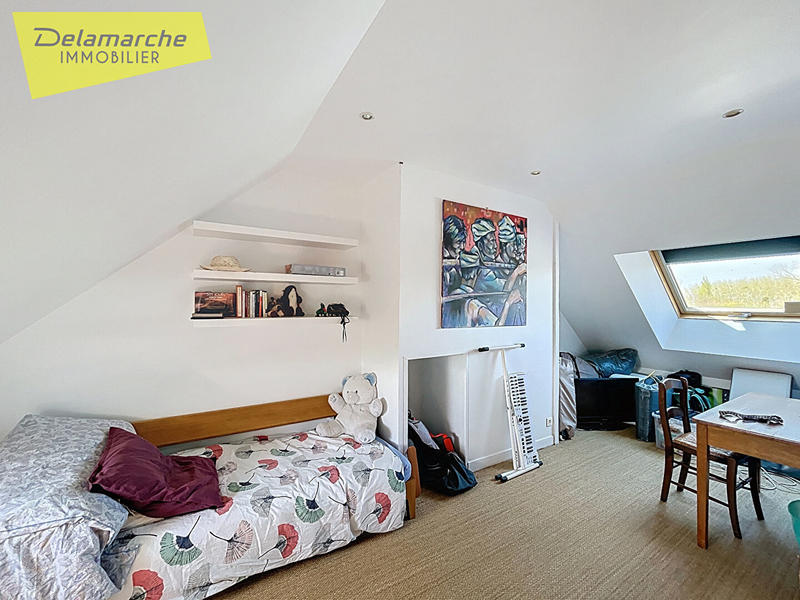 Maison - 197 m² - 9 pièces