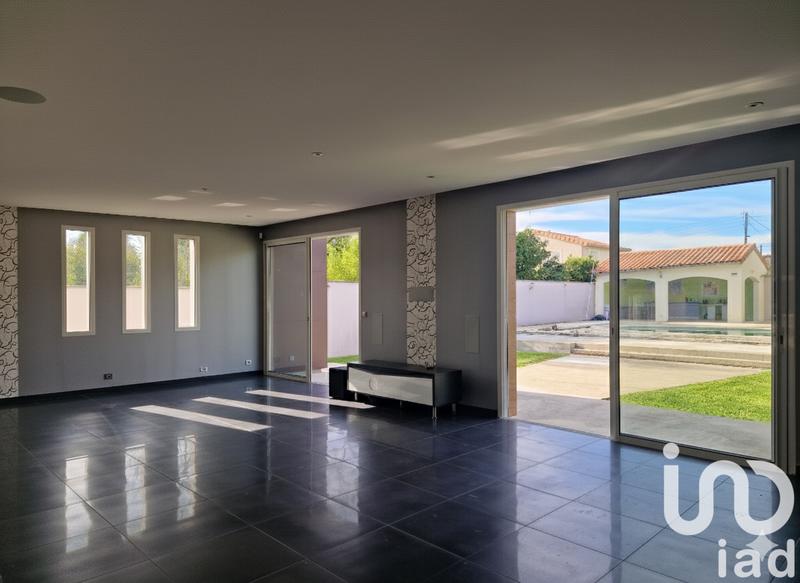 Maison - 242 m² - 7 pièces