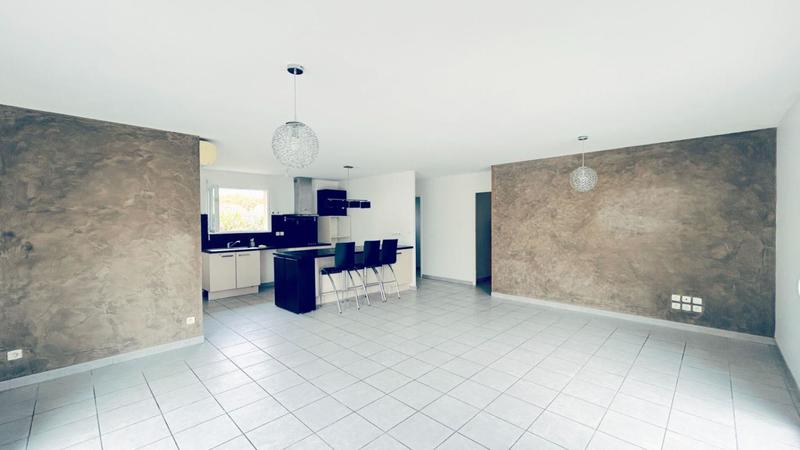 Maison - 83 m² - 4 pièces