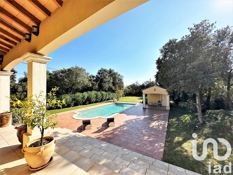 Maison - 210 m² - 8 pièces