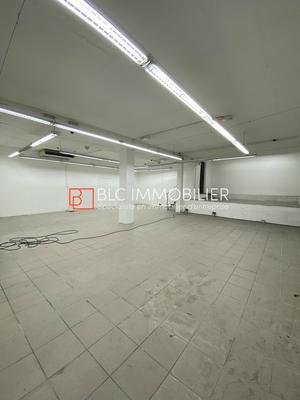 Local commercial - 200 m²