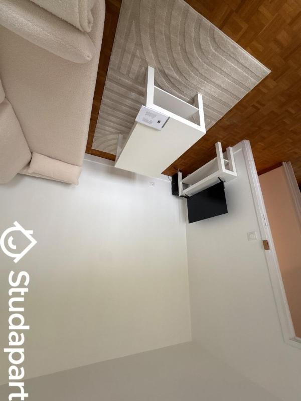 Chambre - 12 m² - 1 pièce