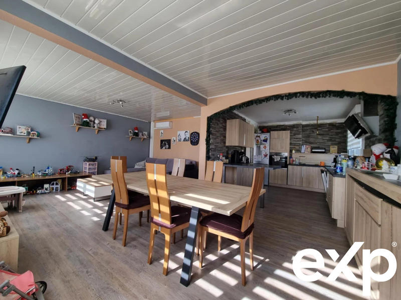 Maison traditionnelle - 100 m² - 4 pièces