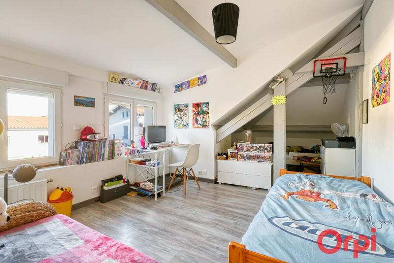 Maison - 110 m² - 5 pièces