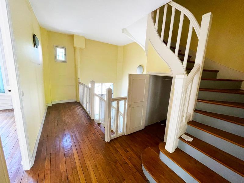 Maison - 150 m² - 6 pièces