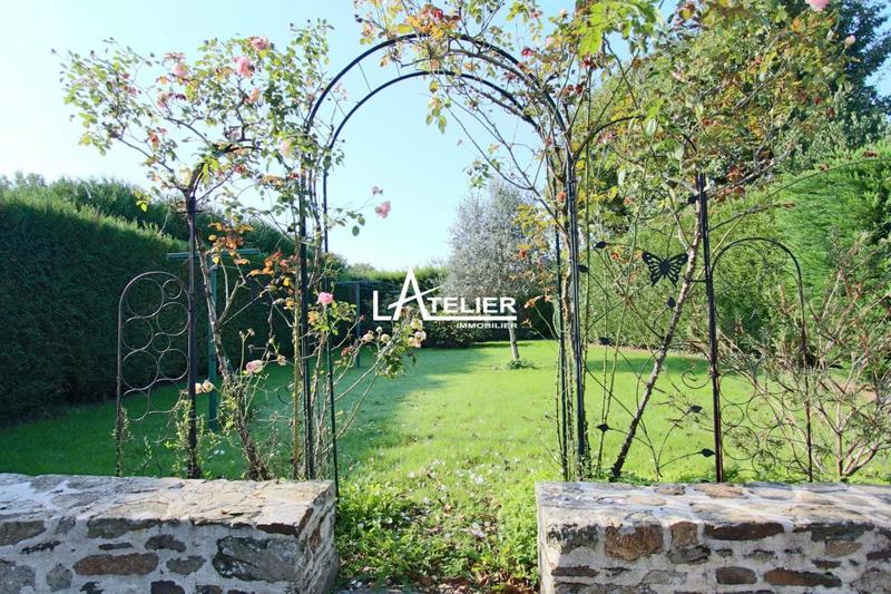 Maison en pierre - 160 m² - 8 pièces