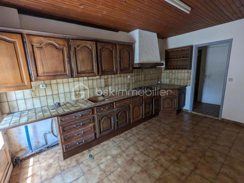 Maison traditionnelle - 250 m² - 11 pièces