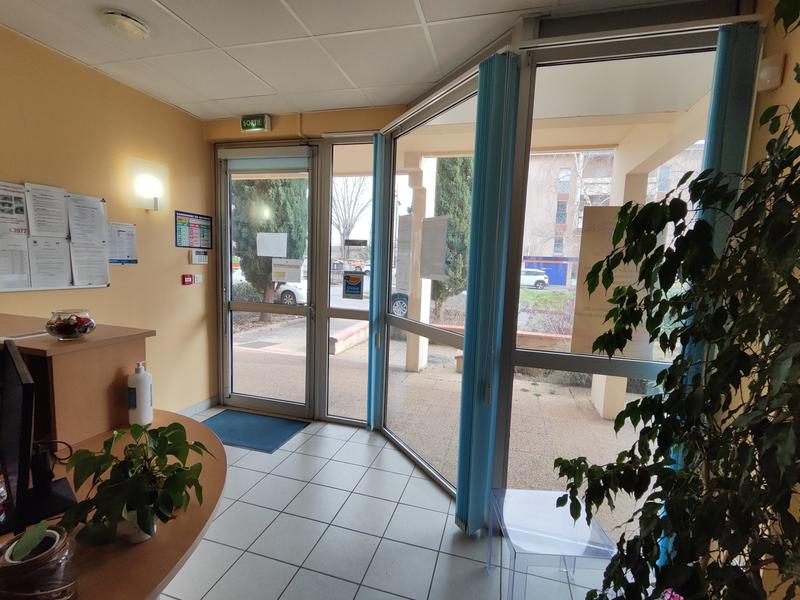 Local commercial - 135 m² - 5 pièces