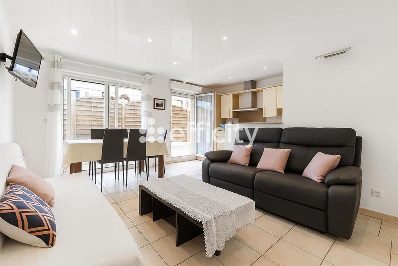 Appartement - 82 m² - 4 pièces