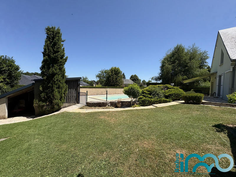 Maison - 177 m² - 7 pièces