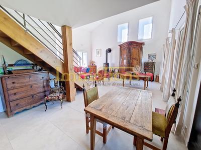 Maison - 182 m² - 7 pièces